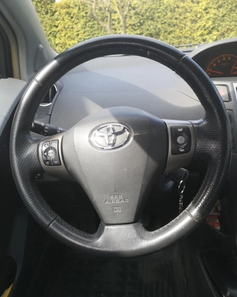 Toyota Yaris cena 23400 przebieg: 164000, rok produkcji 2011 z Bartoszyce małe 29